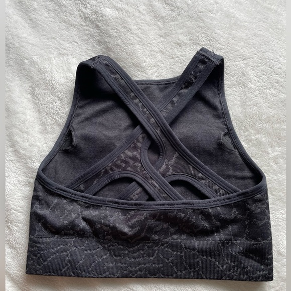 Gymshark bra - Picture 5 of 10